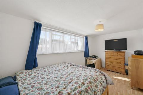 63 Brickett Close, Ruislip, HA4 7YF