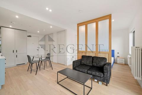 Studio to rent, Calville House, Ronalds Road, TW8