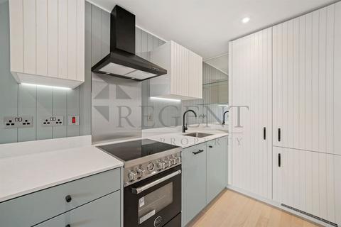 Studio to rent, Calville House, Ronalds Road, TW8