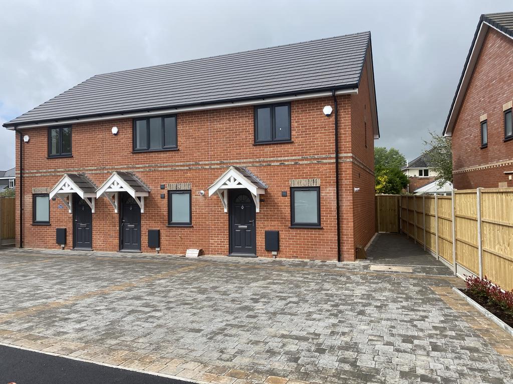 Brook Road, Wimborne BH21 2 bed end of terrace house for sale £320,000
