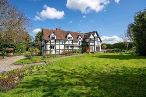 4 bedroom detached house for sale, Hadley Droitwich Spa, Worcestershire, WR9 0AT