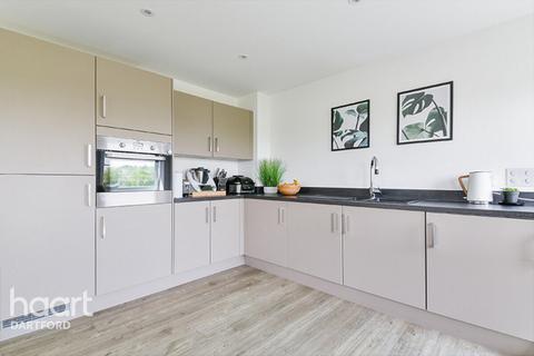 3 bedroom penthouse for sale - Havelock Drive, Greenhithe