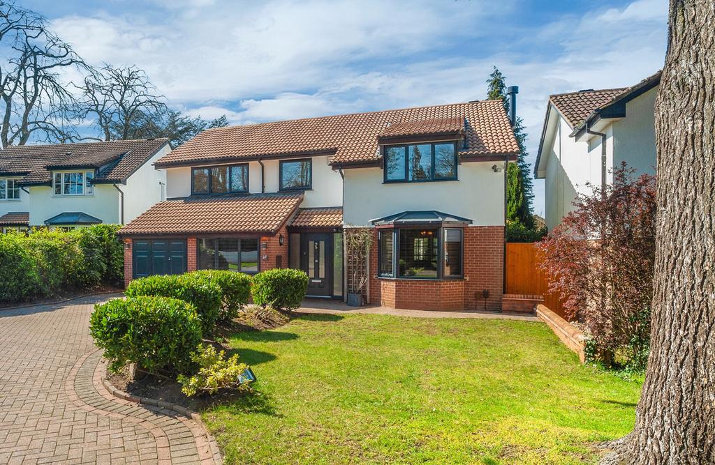 St. Bernards Road, Solihull, B92 7DH 4 bed detached house for sale £
