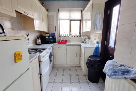 35 Denton Lane, Chadderton, Oldham, OL9 9EA
