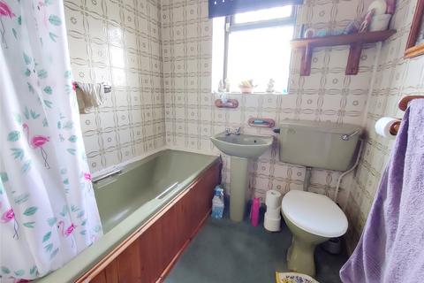 35 Denton Lane, Chadderton, Oldham, OL9 9EA