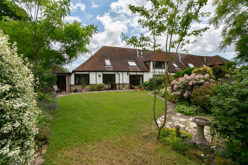 Postling Court, Postling, CT21 4 bed barn conversion for sale £645,000