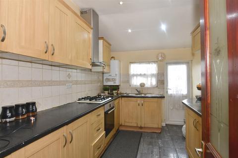 2 bedroom terraced house for sale, Grosvenor Gardens, London