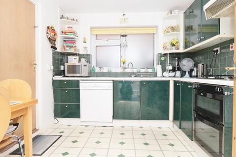19 Mount Pleasant Road, Romford, RM5 3YP
