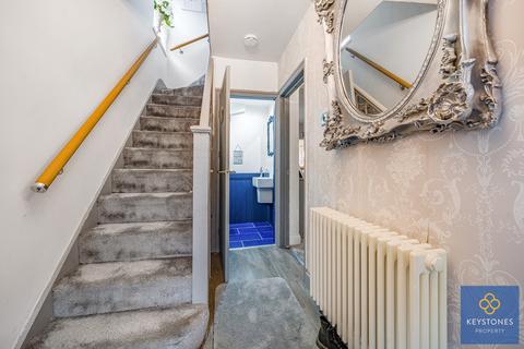 134 Carter Drive, Romford, RM5 2TT