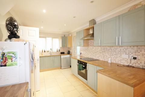 54 Coombe Road, Romford, RM3 0TX