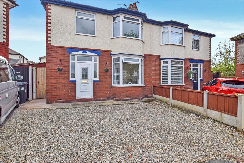 Marina Grove, Runcorn 3 bed semidetached house for sale £160,000