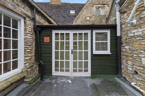 2 bedroom townhouse for sale - Church Street, Tetbury, Gloucestershire, GL8
