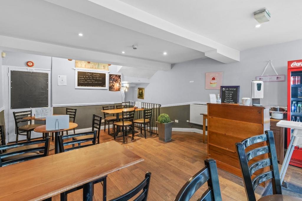 Cafe Middle