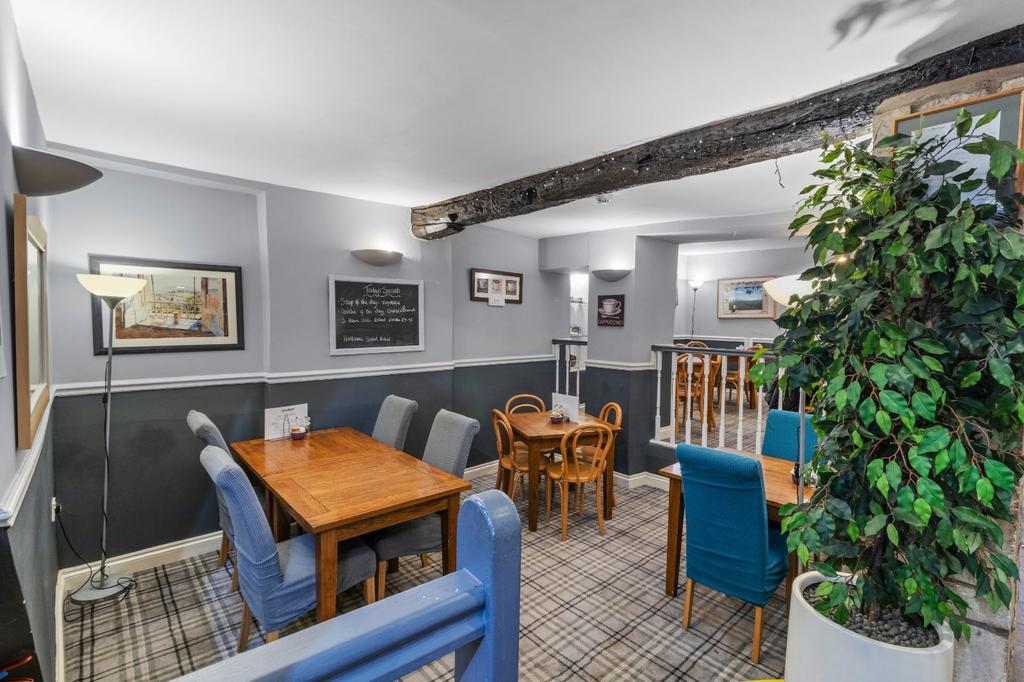 Cafe Back