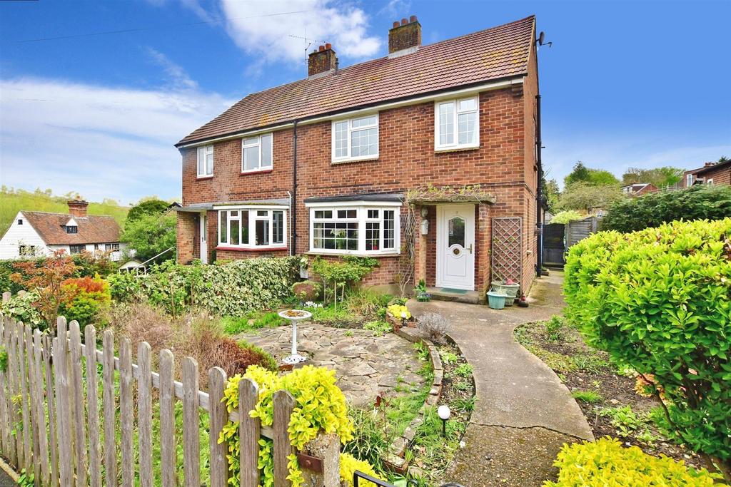 Saddlers Park, Eynsford, Kent 3 bed semidetached house for sale £400,000
