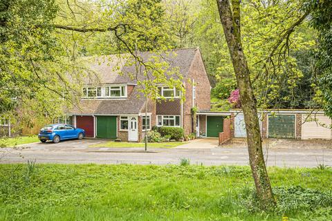 147 Kings Road, Haslemere, GU27 2QQ