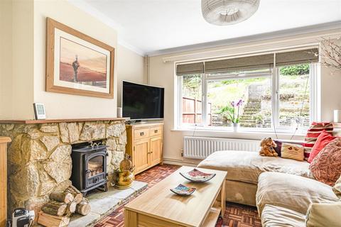 147 Kings Road, Haslemere, GU27 2QQ