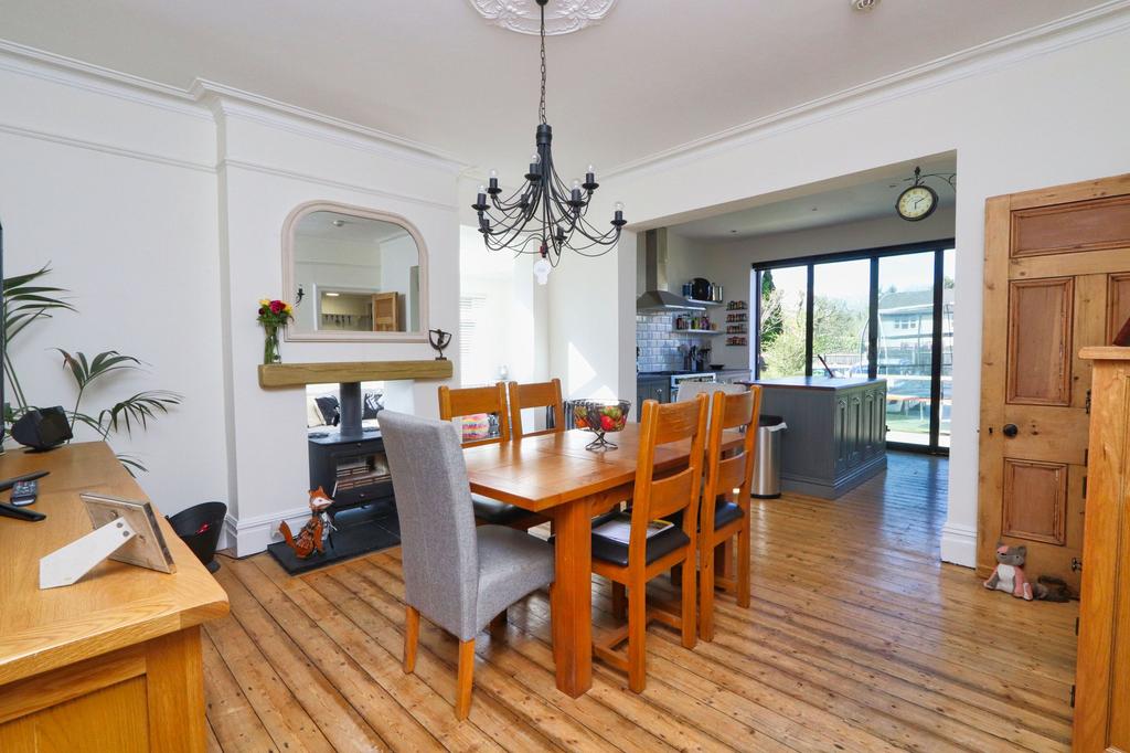 Folly Lane, Swinton, M27 5 bed end of terrace house £550,000