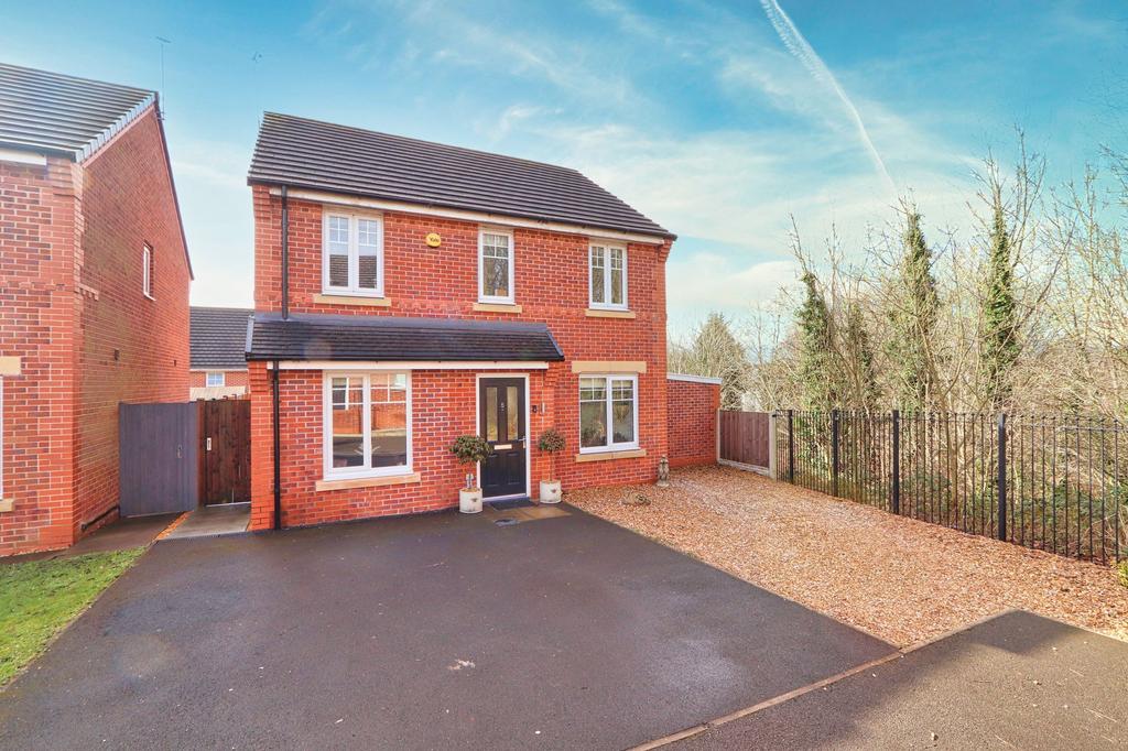 Borchardt Drive, Swinton, M27 3 bed detached house £375,000