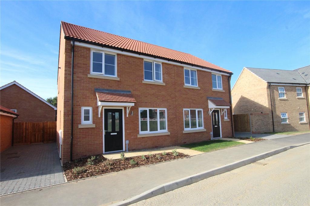 St Edmund's Park, Norwich Road, Acle, Norwich 3 bed semidetached house