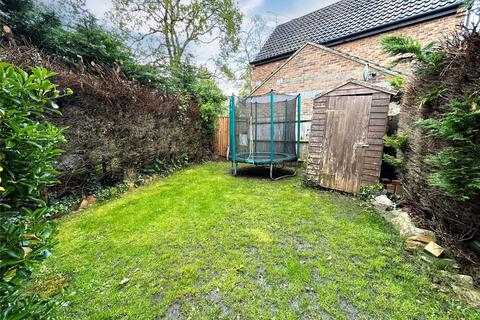 2 bedroom terraced house to rent, Angora Way, Fleet, Hampshire, GU51