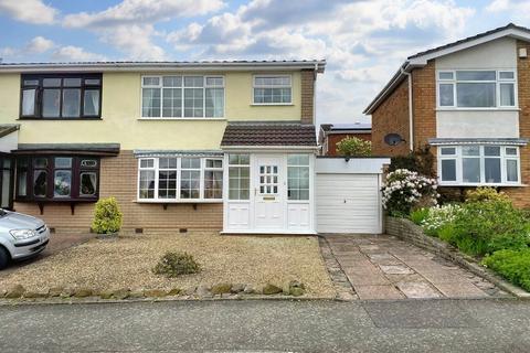 3 bedroom semi-detached house for sale - Lombard Avenue, Dudley DY2