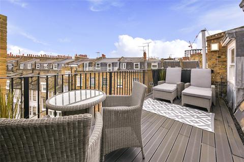 Flat D, 130 Warwick Way, London, SW1V 4JD