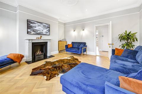 Flat D, 130 Warwick Way, London, SW1V 4JD