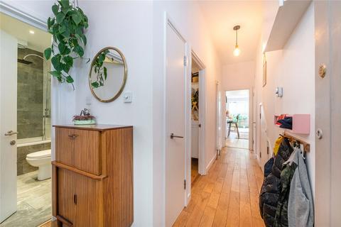 98a College Place, London, NW1 0DJ