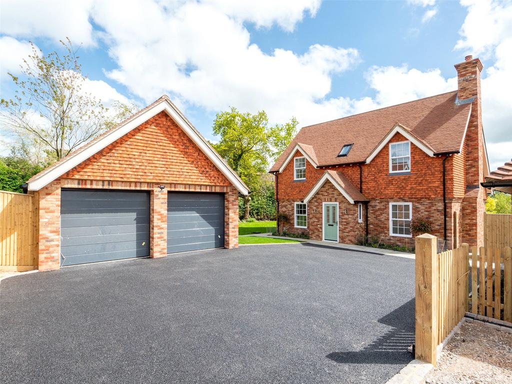 New Road, Herstmonceux 4 bed detached house £880,000