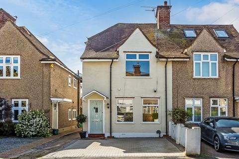 37 Caillard Road, Byfleet, West Byfleet, KT14 7JA