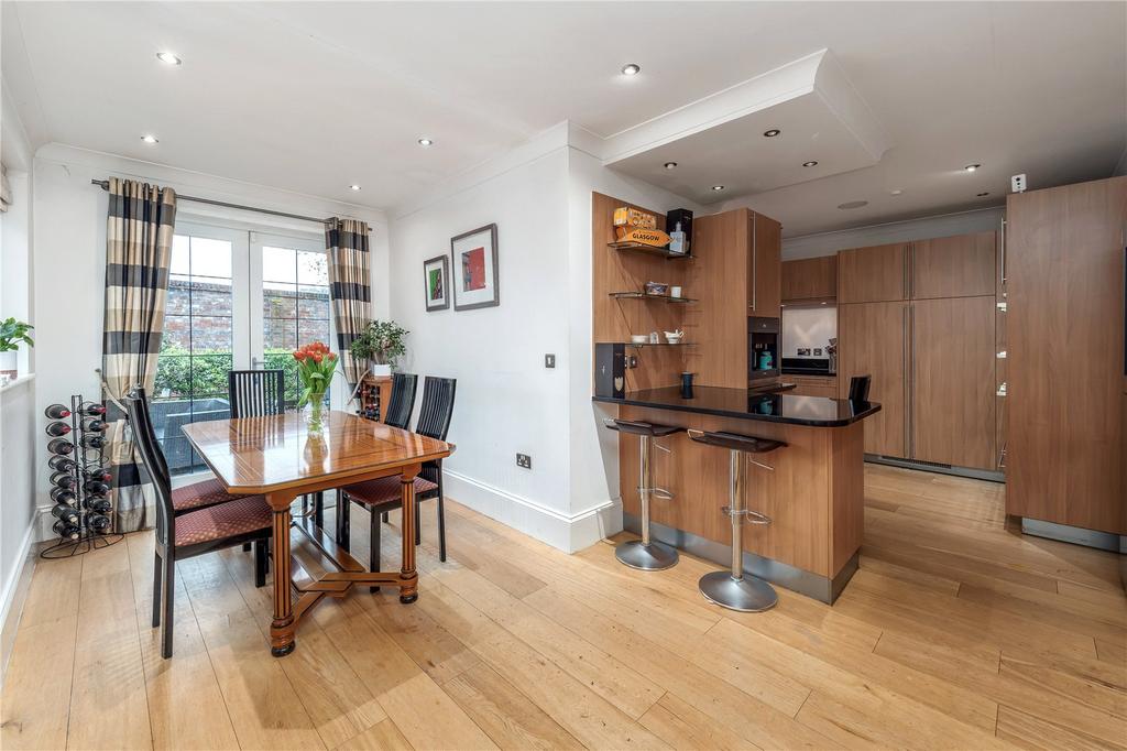 Dining/Kitchen