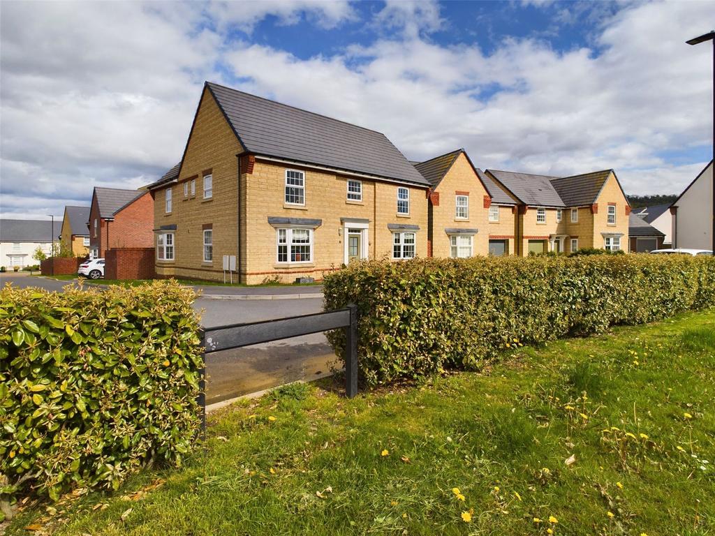 Stafford Close, Kings Stanley, Stonehouse, Gloucestershire, GL10 5 bed