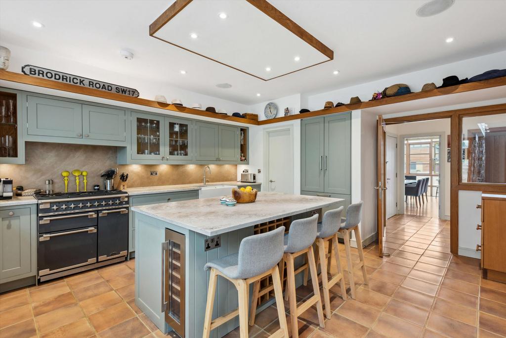 Brodrick Road, Wandsworth, London, SW17 5 bed terraced house for sale