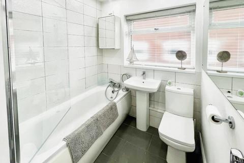 28 Buckingham Drive, Normanby, Middlesbrough, TS6 0QE