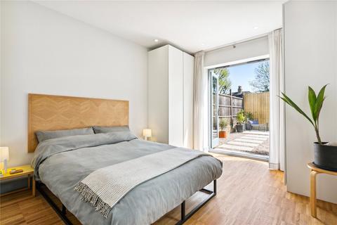213 Sandycombe Road, Richmond, TW9 2EW