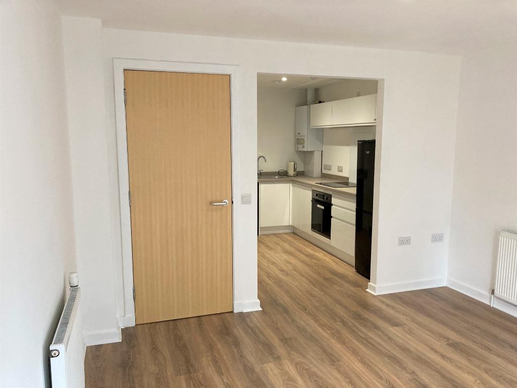 Colonsay Close, Granton, Edinburgh, EH5 1 bed flat £895 pcm (£207 pw)