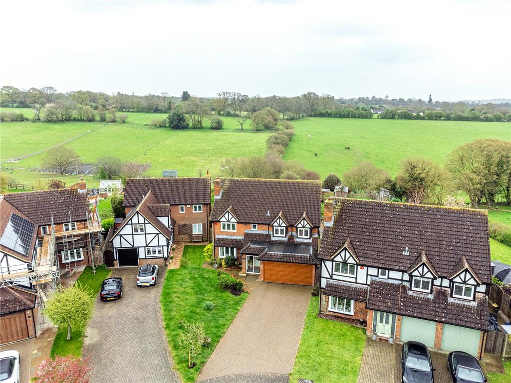 Codicote Heights, Rabley Heath Road, Welwyn, Hertfordshire 5 bed