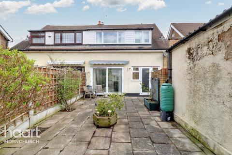 3 bedroom semi-detached house for sale, Wiltshire Avenue, Hornchurch