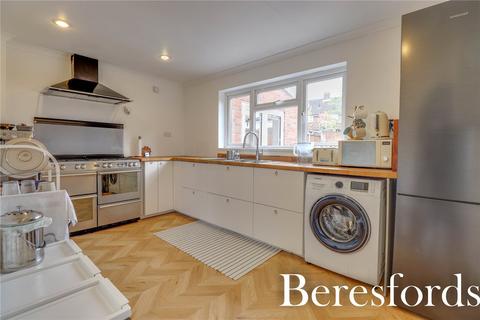 16 Quennell Way, Hutton, Brentwood, CM13 2RS