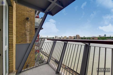 2 bedroom apartment to rent, Westferry Road, Canary Wharf, London, E14
