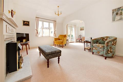 2 bedroom apartment for sale - Slade Court, Watling Street, Radlett, Hertfordshire, WD7