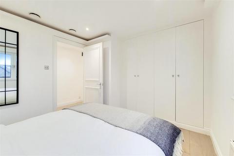 2 bedroom apartment to rent, William Morris Way, Chelsea London, SW6