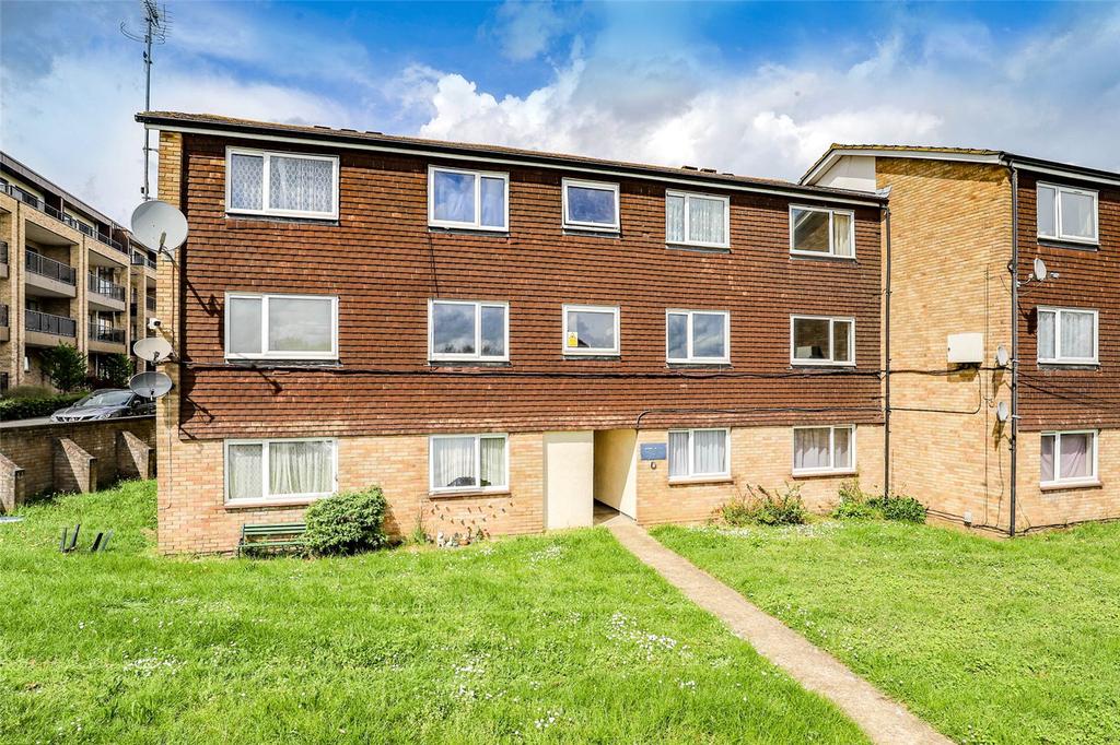 Holyrood Crescent, St. Albans... 1 bed penthouse £180,000