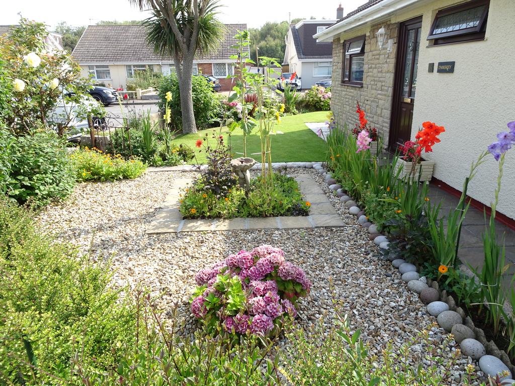 SUMMERFIELD DRIVE, NOTTAGE, PORTHCAWL, CF36 3PB 3 bed detached bungalow