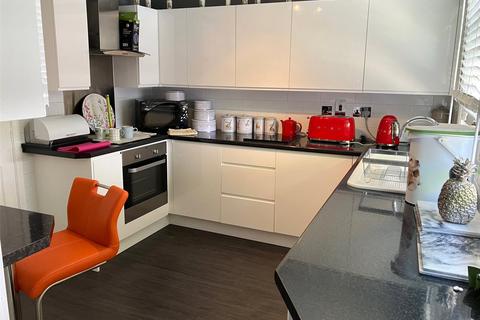 2 bedroom detached house for sale, Harley Close, Severn Gorge Park, Telford, Shropshire, TF7