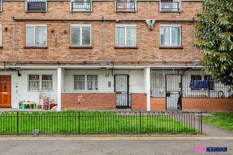 undefined, Jamaica Street, London, E1