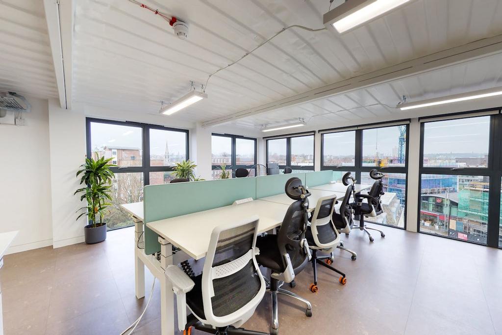5th Floor212 Regents Park Road12152020 124737.jpg