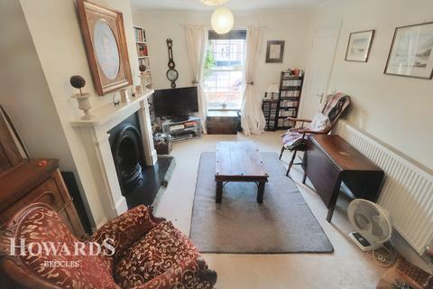 6 Chatten Close, Wrentham, Beccles, NR34 7NX