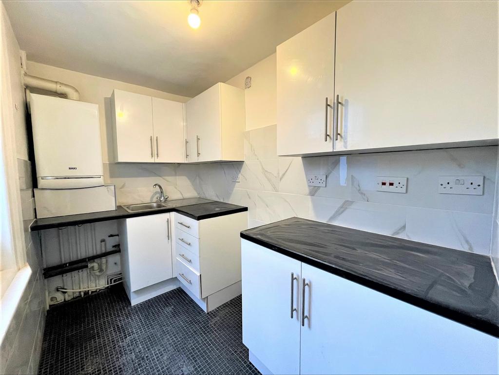 Ashville Road, London E11 2 bed flat for sale £345,000